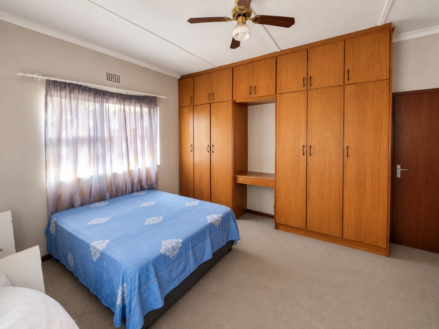 5 Bedroom Property for Sale in Vasco Estate Western Cape